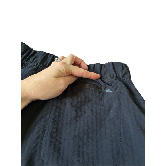 Title Nine Slaycation Wide Leg Cropped Pants size XS Black Pull On - Picture 8 of 10